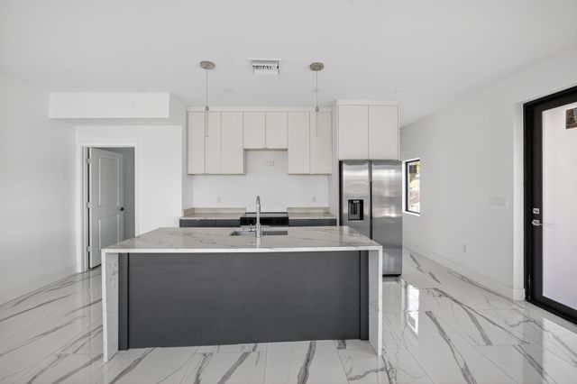 1531-1537 N Dixie Highway 1531, Pompano Beach, FL 33060