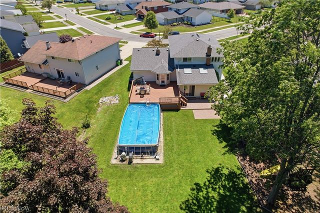 5827 Ashcroft Drive, Mayfield Heights, OH 44124