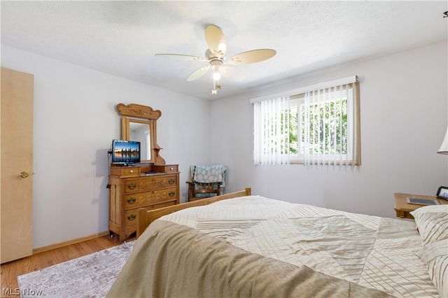 5827 Ashcroft Drive, Mayfield Heights, OH 44124