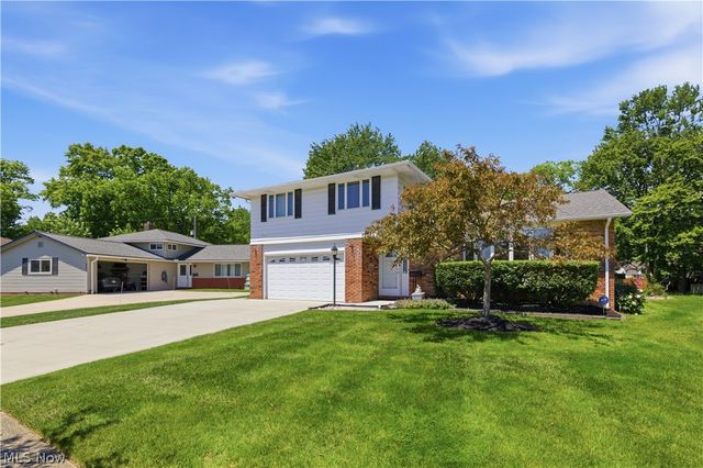 5827 Ashcroft Drive, Mayfield Heights, OH 44124