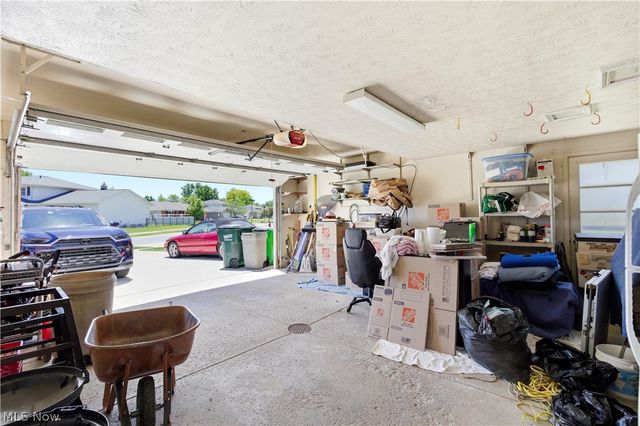 5827 Ashcroft Drive, Mayfield Heights, OH 44124