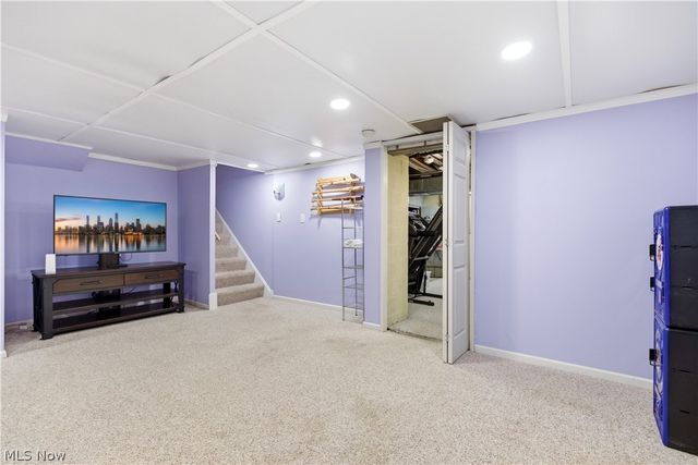 5827 Ashcroft Drive, Mayfield Heights, OH 44124