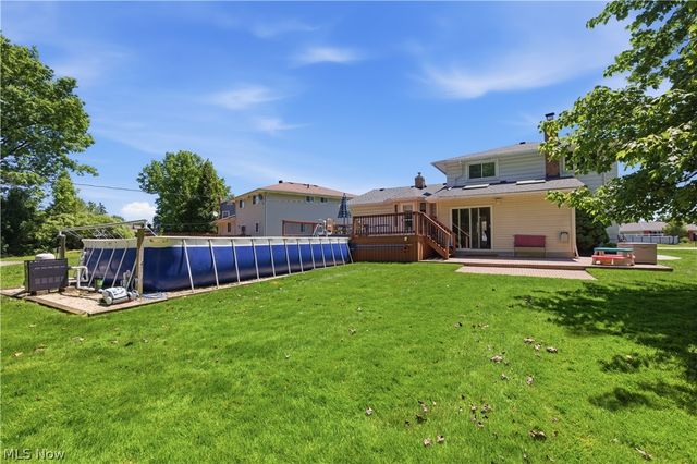 5827 Ashcroft Drive, Mayfield Heights, OH 44124