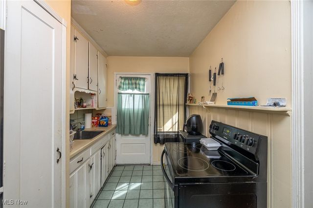 253 E 250th Street, Euclid, OH 44132