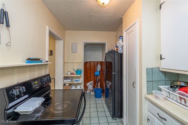 253 E 250th Street, Euclid, OH 44132