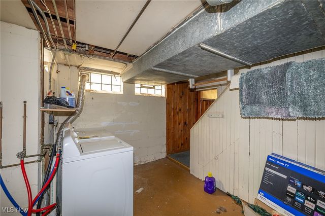 253 E 250th Street, Euclid, OH 44132