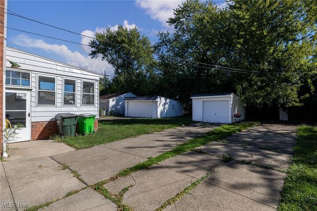 253 E 250th Street, Euclid, OH 44132