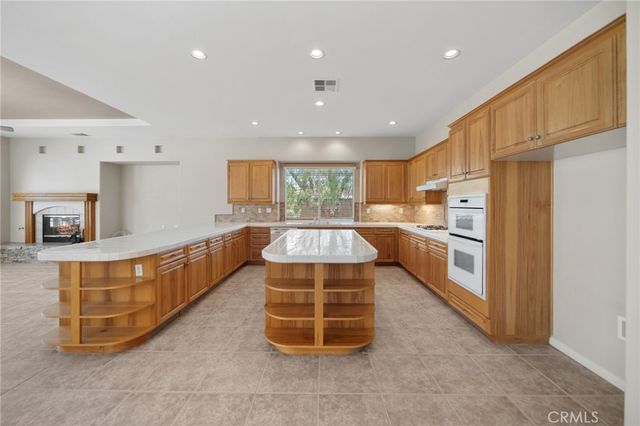 42248 Chisolm Trail, Murrieta, CA 92562