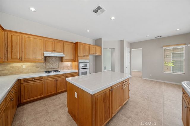 42248 Chisolm Trail, Murrieta, CA 92562
