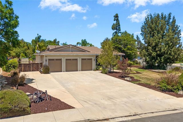42248 Chisolm Trail, Murrieta, CA 92562