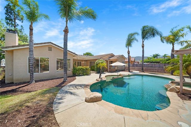 42248 Chisolm Trail, Murrieta, CA 92562