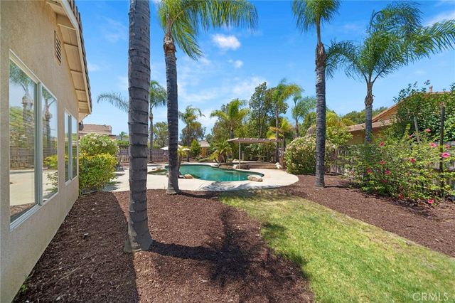 42248 Chisolm Trail, Murrieta, CA 92562