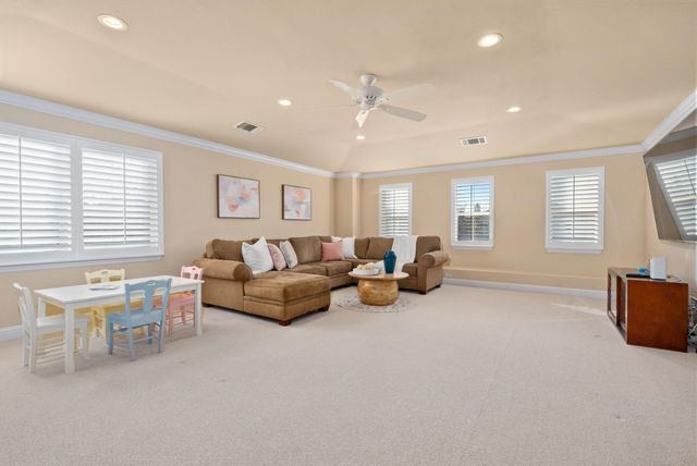 4717 Chestnut Ct, Dublin, CA 94568