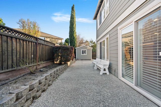4717 Chestnut Ct, Dublin, CA 94568