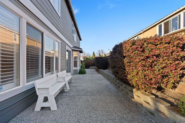 4717 Chestnut Ct, Dublin, CA 94568