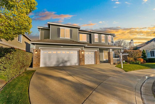 4717 Chestnut Ct, Dublin, CA 94568