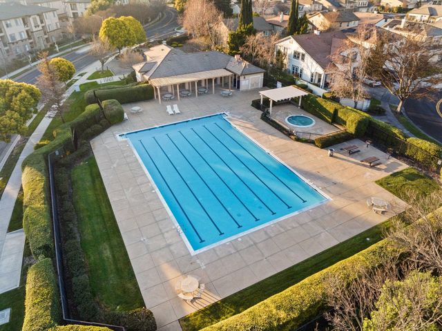 4717 Chestnut Ct, Dublin, CA 94568