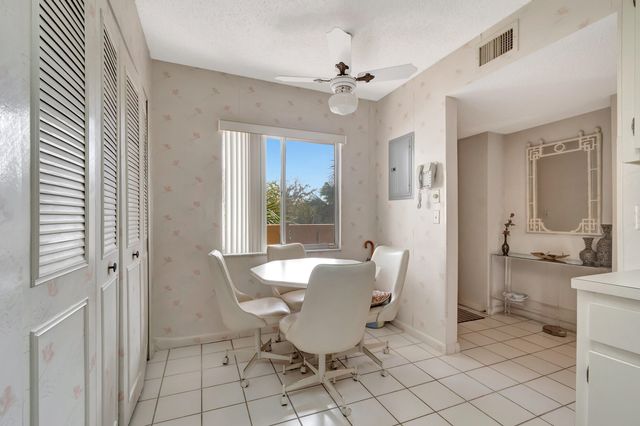 6585 Kensington Lane 307, Delray Beach, FL 33446