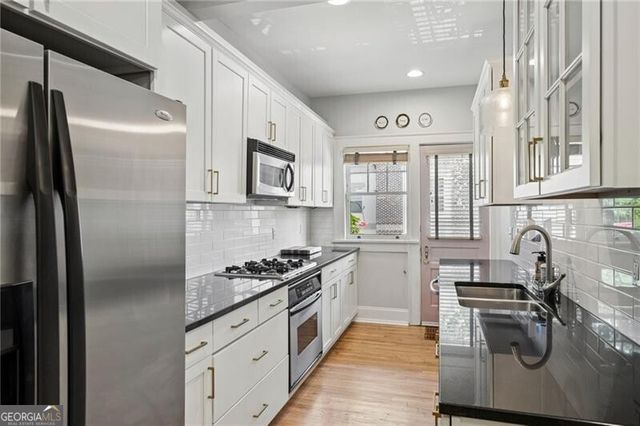 22 Collier Road NW 7, Atlanta, GA 30309