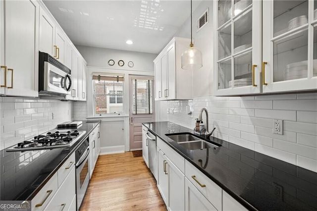 22 Collier Road NW 7, Atlanta, GA 30309