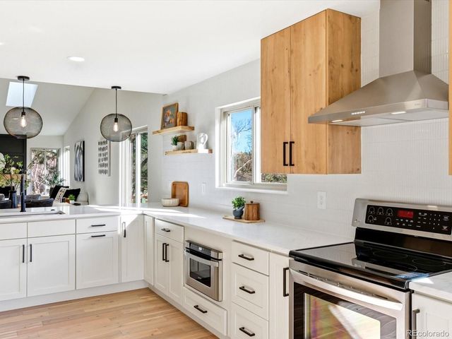 12 Stonehaven Court, Highlands Ranch, CO 80130