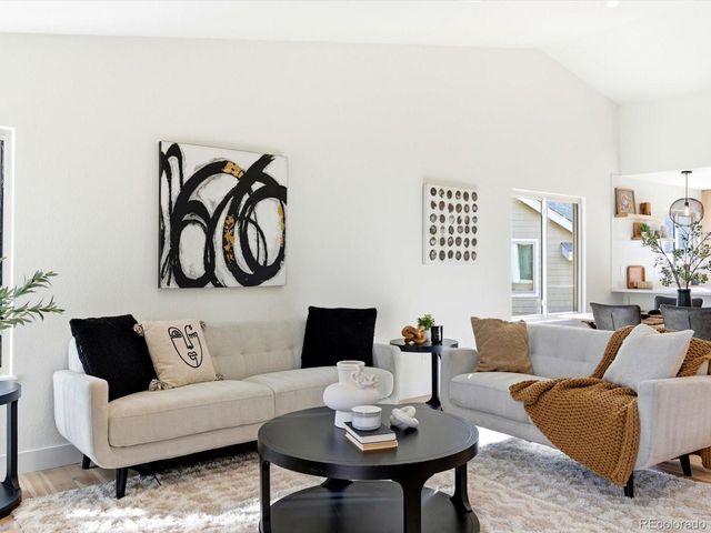 12 Stonehaven Court, Highlands Ranch, CO 80130