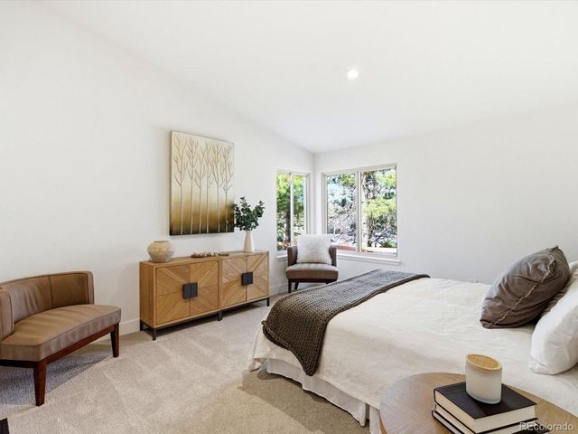 12 Stonehaven Court, Highlands Ranch, CO 80130