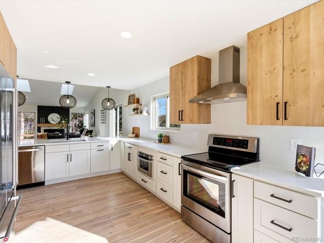 12 Stonehaven Court, Highlands Ranch, CO 80130