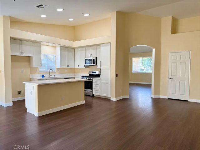 17210 Volante Court, Fontana, CA 92337