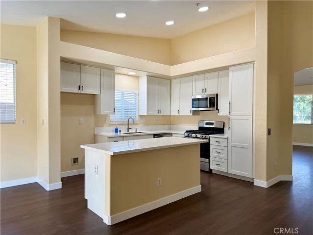 17210 Volante Court, Fontana, CA 92337