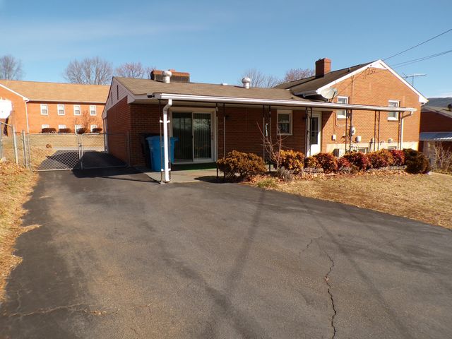 133 Maplelawn AVE, Roanoke, VA 24012