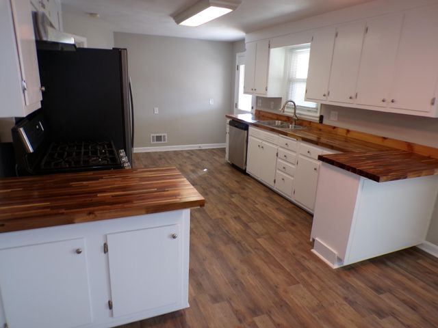 133 Maplelawn AVE, Roanoke, VA 24012