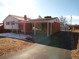 133 Maplelawn AVE, Roanoke, VA 24012