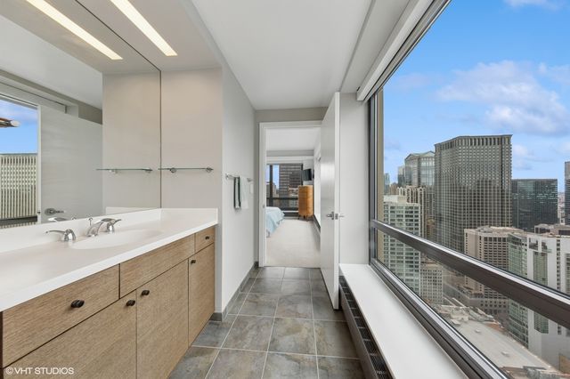 130 N Garland Court 4101, Chicago, IL 60602