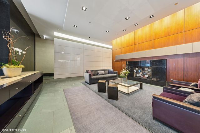 130 N Garland Court 4101, Chicago, IL 60602