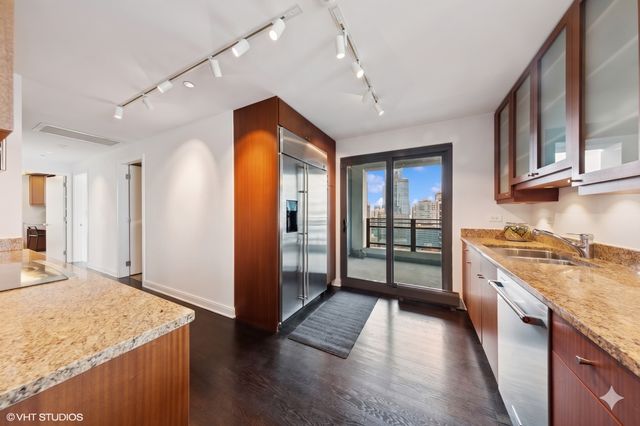 130 N Garland Court 4101, Chicago, IL 60602