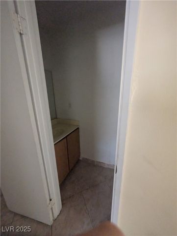 4372 Caliente Street, Las Vegas, NV 89119