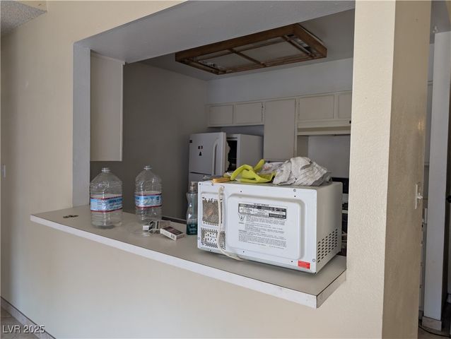 4372 Caliente Street, Las Vegas, NV 89119