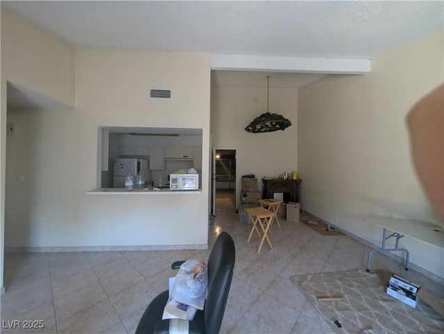 4372 Caliente Street, Las Vegas, NV 89119