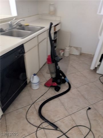 4372 Caliente Street, Las Vegas, NV 89119