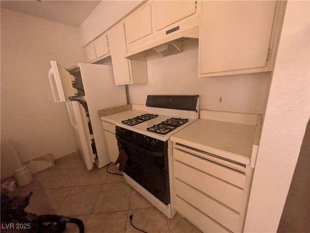 4372 Caliente Street, Las Vegas, NV 89119