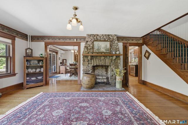 2 Quarry Road, Simsbury, CT 06070