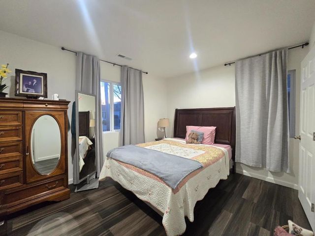 11 Lindbergh Street, San Mateo, CA 94401