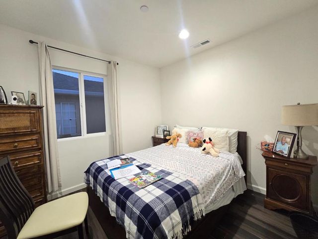 11 Lindbergh Street, San Mateo, CA 94401