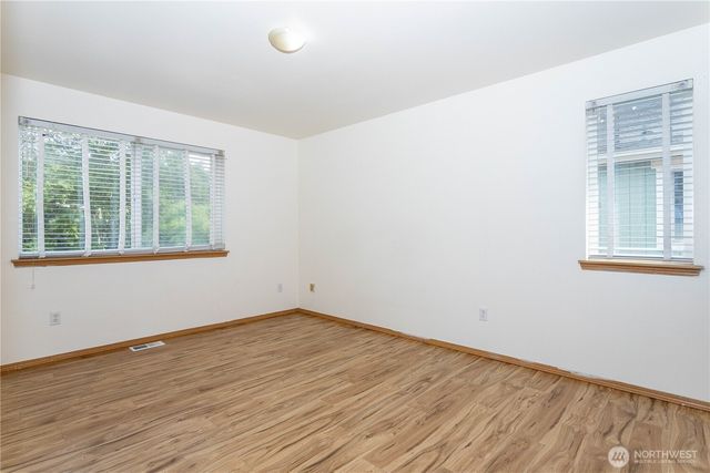 11850 44th Place S, Tukwila, WA 98178