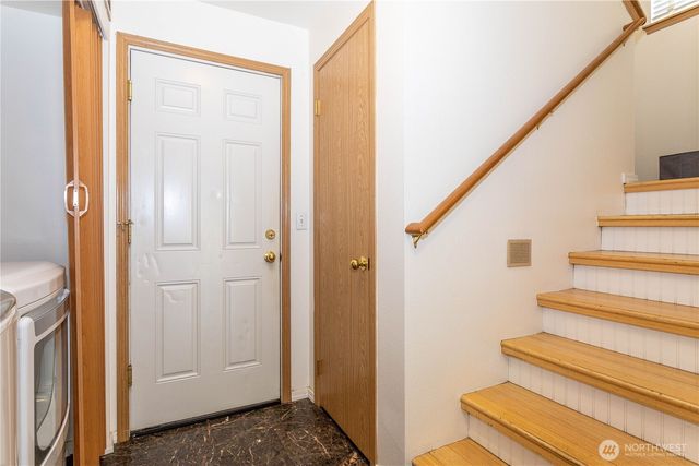 11850 44th Place S, Tukwila, WA 98178