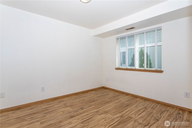 11850 44th Place S, Tukwila, WA 98178