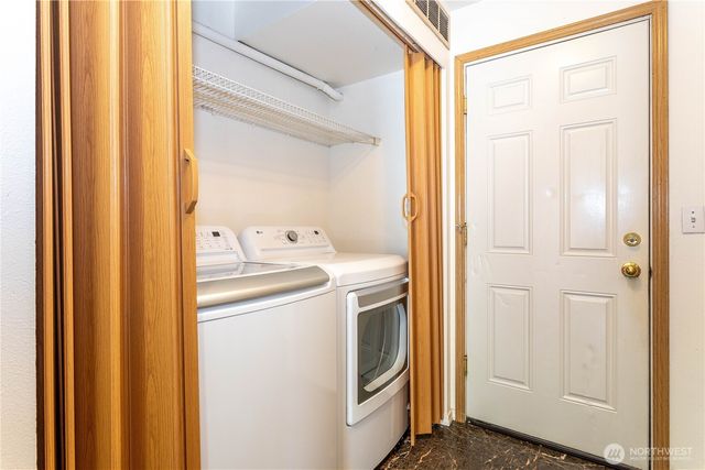 11850 44th Place S, Tukwila, WA 98178