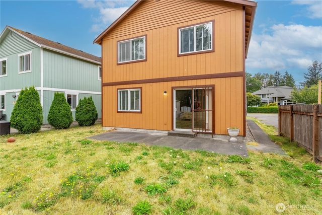 11850 44th Place S, Tukwila, WA 98178