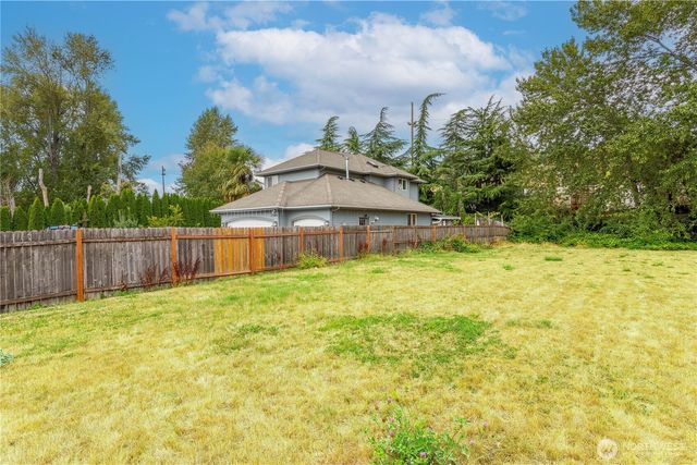 11850 44th Place S, Tukwila, WA 98178